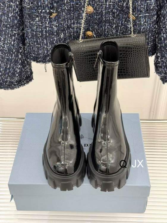 Picture of Prada Shoes _SKUPradasz35-40JX120218887